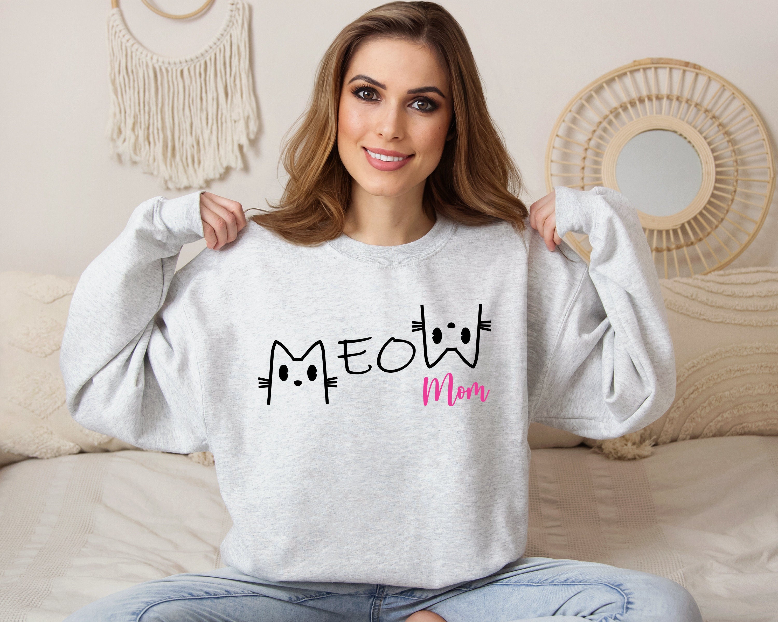 Cat Mom SVG PNG, Cat Mama Svg, Paw Mom Svg, Love Cats Svg, Pet Svg, Cat Lover Svg, Fur Mom Svg, Mom Shirt Svg, Cat Mom T-Shirt Svg