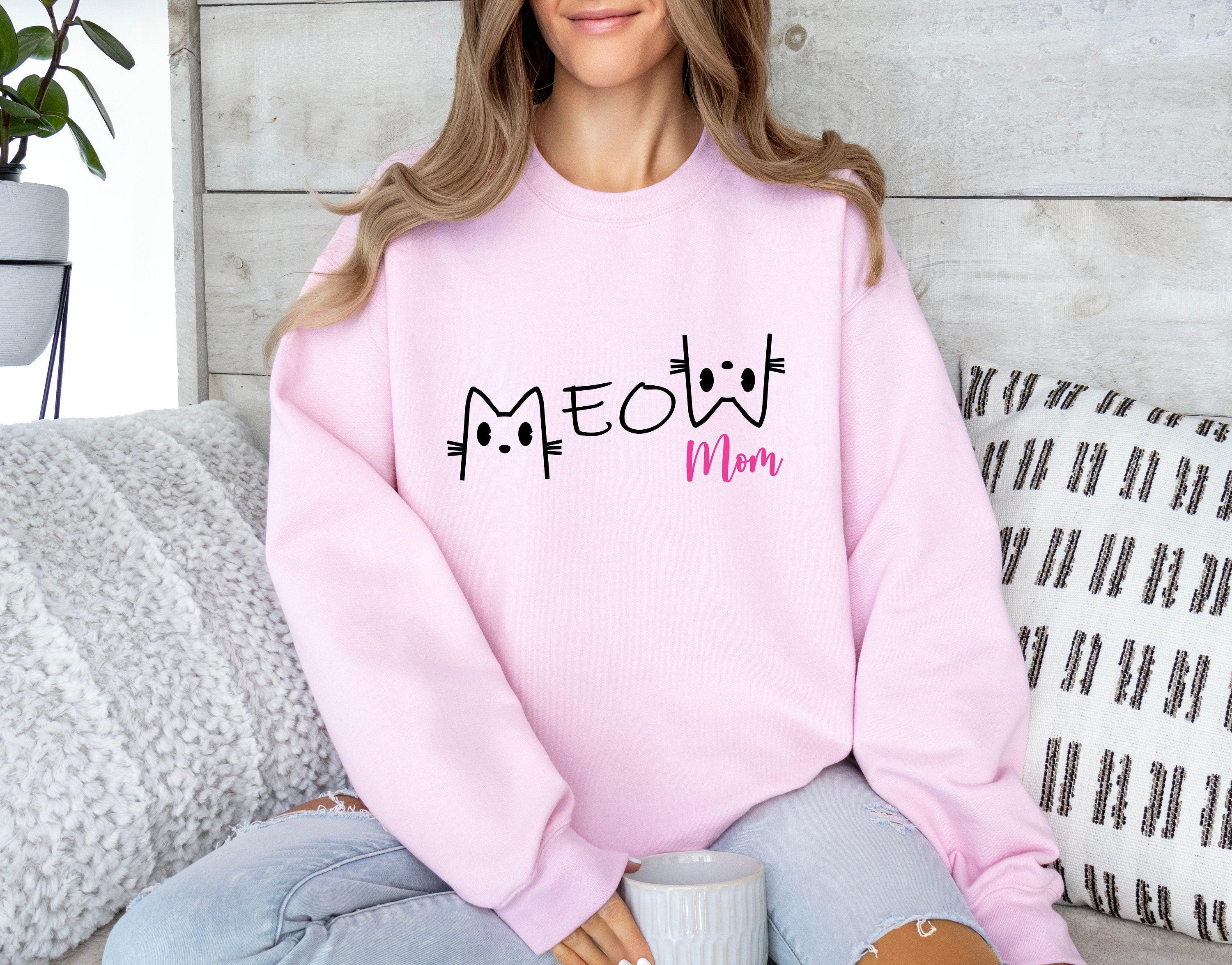 Cat Mom SVG PNG, Cat Mama Svg, Paw Mom Svg, Love Cats Svg, Pet Svg, Cat Lover Svg, Fur Mom Svg, Mom Shirt Svg, Cat Mom T-Shirt Svg