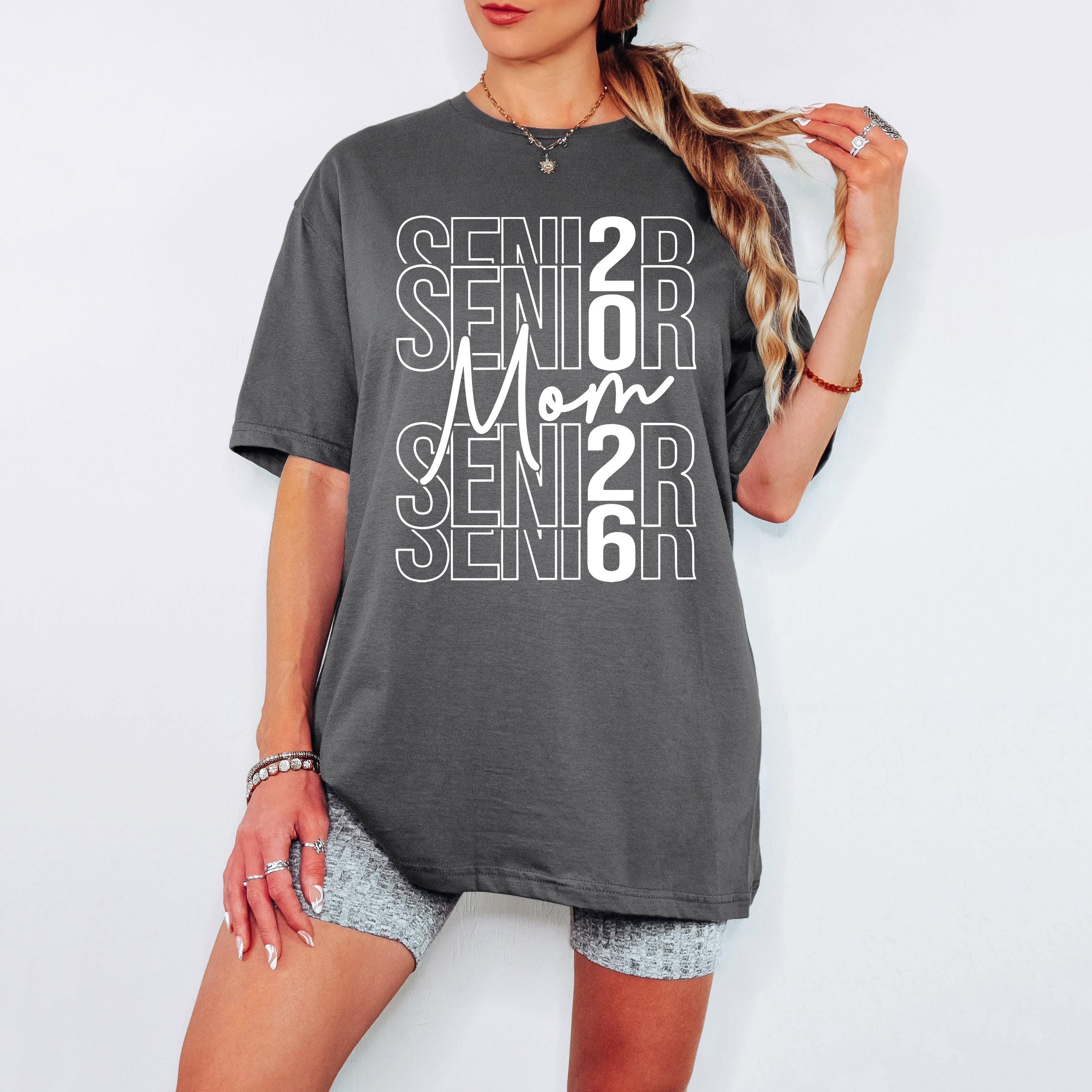 Senior Mom Svg png Senior 2026 SVG Senior 2026 PNG, Class of 2026 Svg Class of 2026 png, Graduation 2026 Svg, Graduation Svg